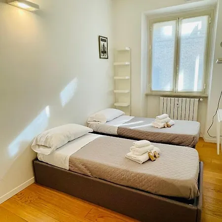 Micol'S Place, Bright Apt 2 Rooms, 2 Toilets, Near Metro, 80 Mq *