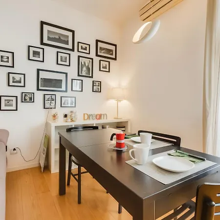 Micol's Place, Bright 2 Rooms, 2 Toilets, Near Metro, 80 Mq Lejlighed *