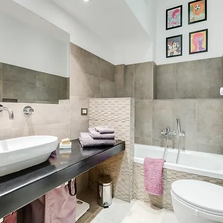 Micol'S Place, Bright Apt 2 Rooms, 2 Toilets, Near Metro, 80 Mq Apartment Rom