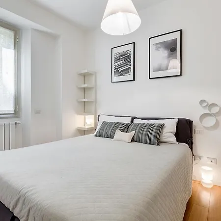 Micol'S Place, Bright Apt 2 Rooms, 2 Toilets, Near Metro, 80 Mq Apartment