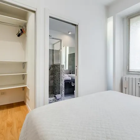 Micol'S Place, Bright Apt 2 Rooms, 2 Toilets, Near Metro, 80 Mq Apartment *