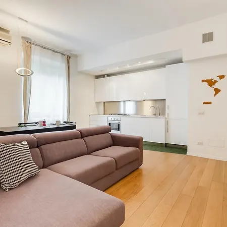 Micol'S Place, Bright Apt 2 Rooms, 2 Toilets, Near Metro, 80 Mq * Rom