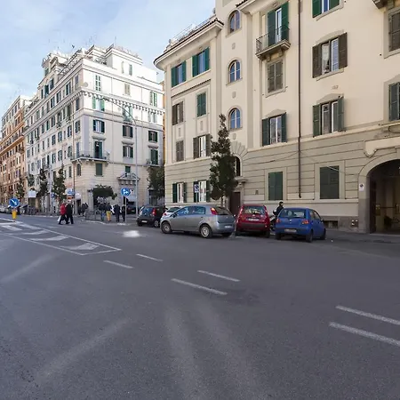 Micol'S Place, Bright Apt 2 Rooms, 2 Toilets, Near Metro, 80 Mq Rom